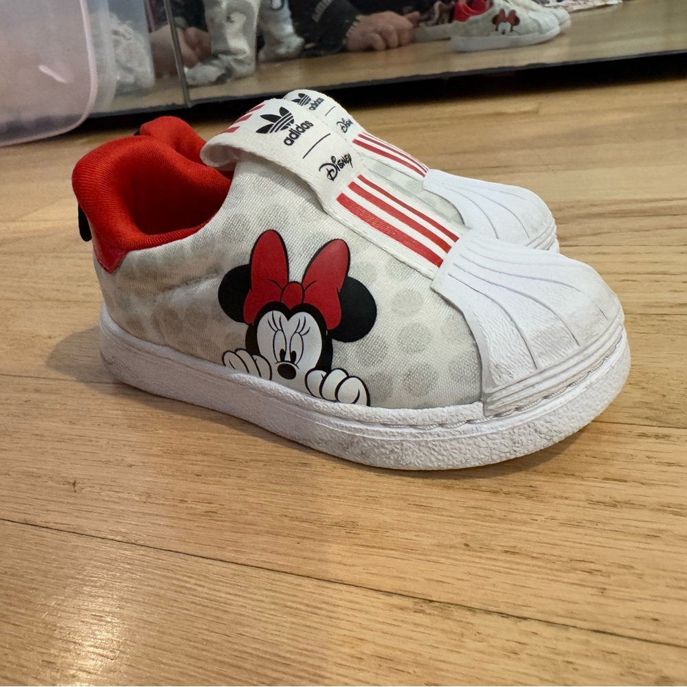Adidas Minnie toddler size 5
